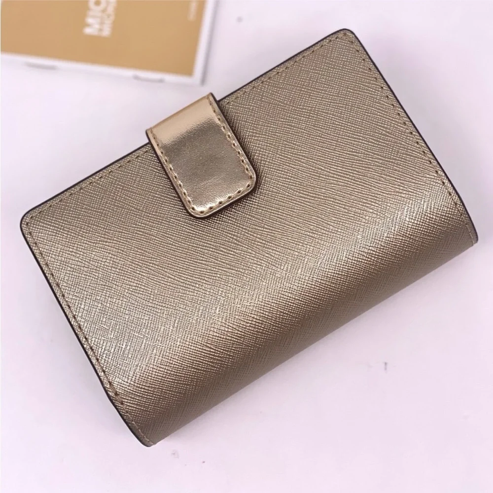 Michael Kors Gold Bifold Medium Wallet Pale Gold